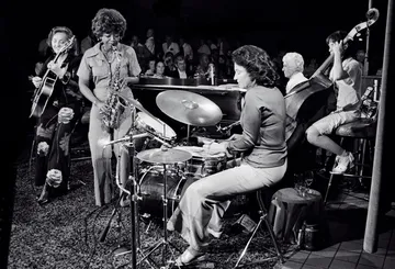 Portada del concierto Recordando a la Mujer